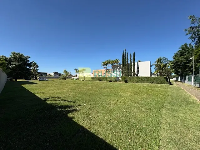 Terreno com 1200m², à venda, no bairro Condomínio Chácara Serimbura em São José dos Campos