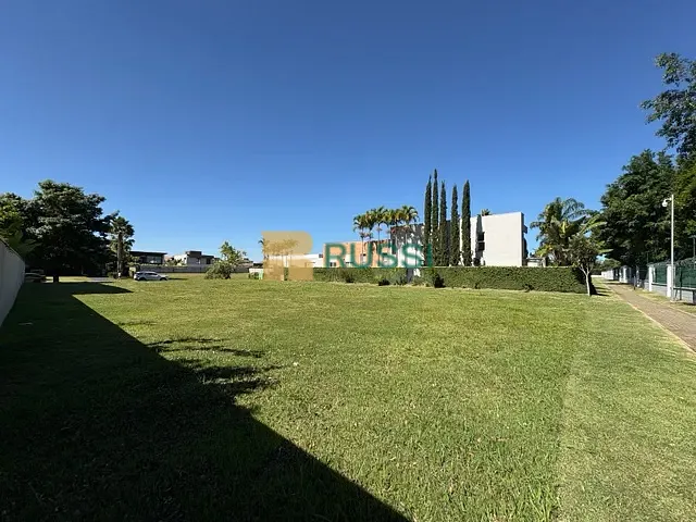 Terreno com 1200m², à venda, no bairro Condomínio Chácara Serimbura em São José dos Campos