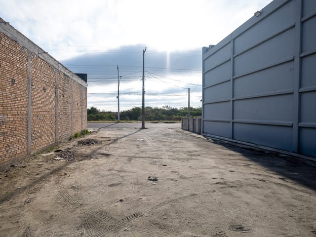 Terreno com 300m², para alugar, no bairro Três Vendas em Pelotas