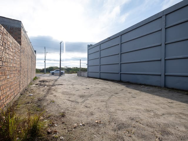 Terreno com 300m², para alugar, no bairro Três Vendas em Pelotas