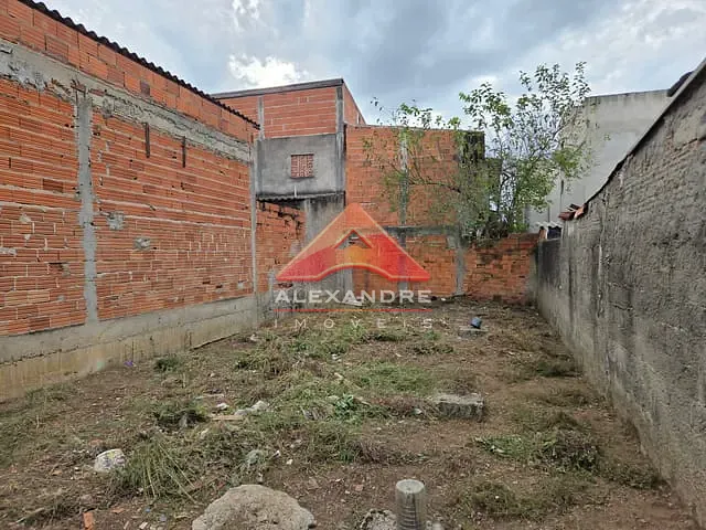 Terreno com 126m², à venda, no bairro Jardim Mariana I em São José dos Campos