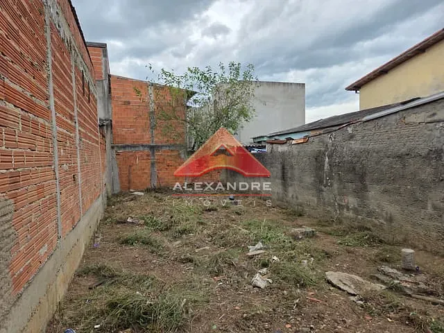 Terreno com 126m², à venda, no bairro Jardim Mariana I em São José dos Campos