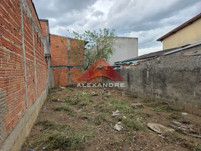 Terreno com 126m², à venda, no bairro Jardim Mariana I em São José dos Campos