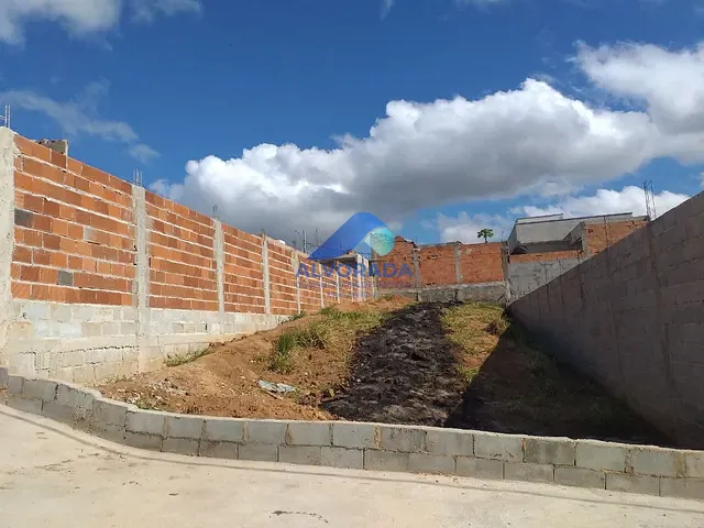 Terreno com 175m², à venda, no bairro Recanto dos Eucaliptos em São José dos Campos
