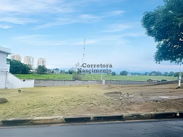 Terreno com 270m², à venda, no bairro Jardim Residencial Golden Park em Jacareí