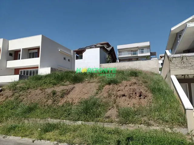 Terreno com 450m², à venda, no bairro Condomínio Residencial Jaguary em São José dos Campos