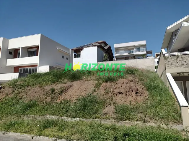 Terreno com 450m², à venda, no bairro URBANOVA em São José dos Campos