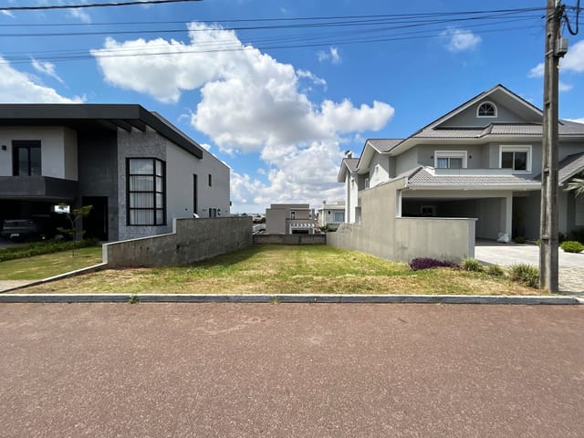 Condomínio Fontana di Trevi: lotes exclusivos no Jardim Carvalho, 372m² - Quadra 7.