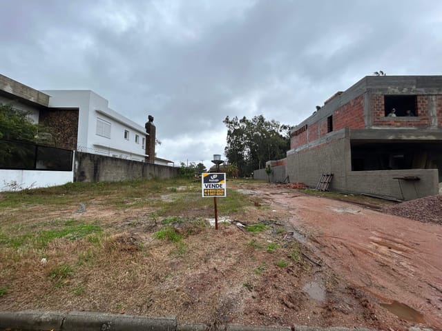 Terreno com 600m², à venda, no bairro Recanto de Portugal em Pelotas
