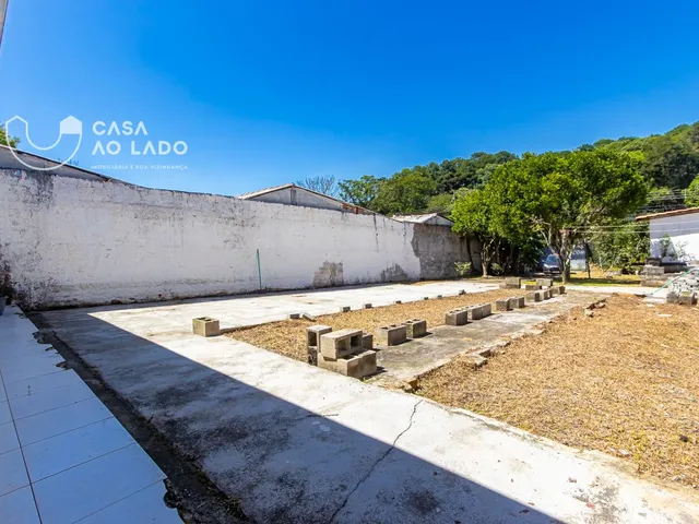 Terreno à venda, no bairro Pinheirinho em Curitiba