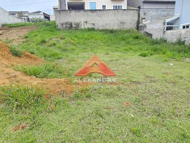 Terreno com 399m², à venda, no bairro Condomínio Residencial Mantiqueira em São José dos Campos