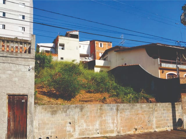 Terreno com 250m², à venda, no bairro Granja Carolina em Cotia
