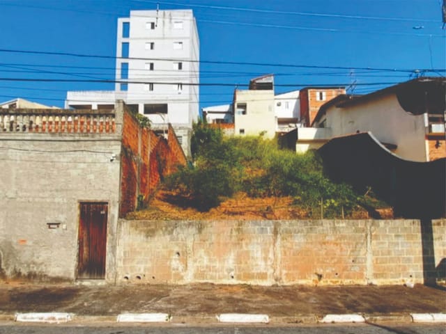 Terreno com 250m², à venda, no bairro Granja Carolina em Cotia