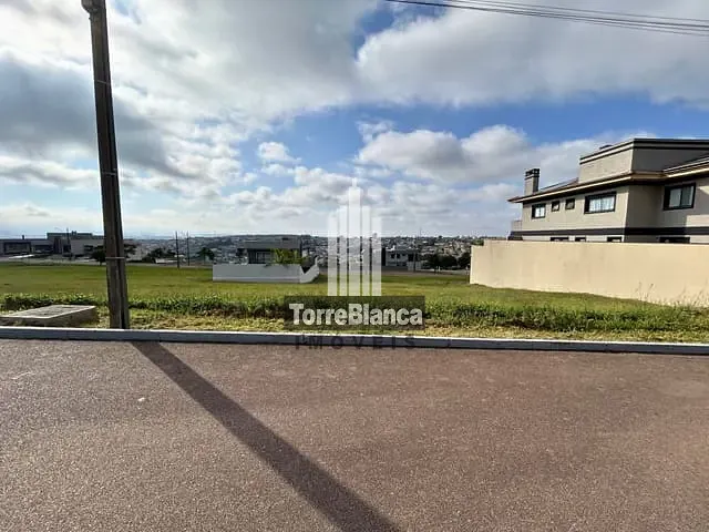 Terreno com 357m², à venda, no bairro Jardim Carvalho em Ponta Grossa