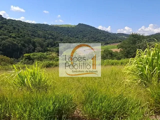 Terreno com 300m², à venda, no bairro Condomínio Portal Lamis em Bom Jesus dos Perdões
