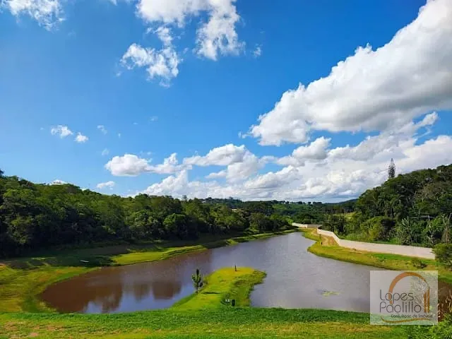 Terreno com 300m², à venda, no bairro Condomínio Portal Lamis em Bom Jesus dos Perdões