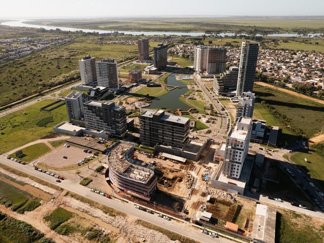 Terreno com 432m², à venda, no bairro Parque Una em Pelotas