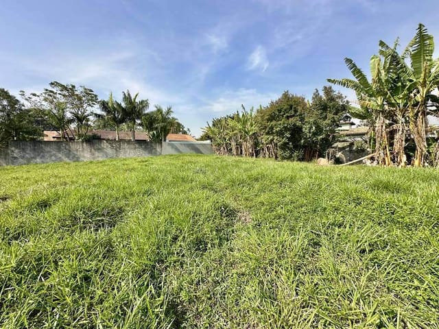 Terreno com 1121m², à venda, no bairro Palos Verdes em Carapicuíba