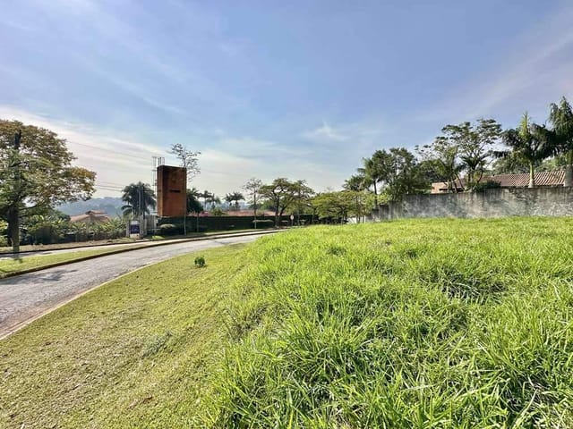 Terreno com 1121m², à venda, no bairro Palos Verdes em Carapicuíba