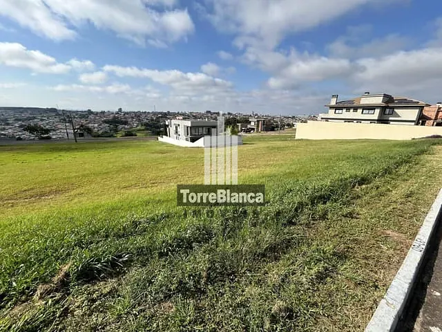 Terreno com 372m², à venda, no bairro Jardim Carvalho em Ponta Grossa
