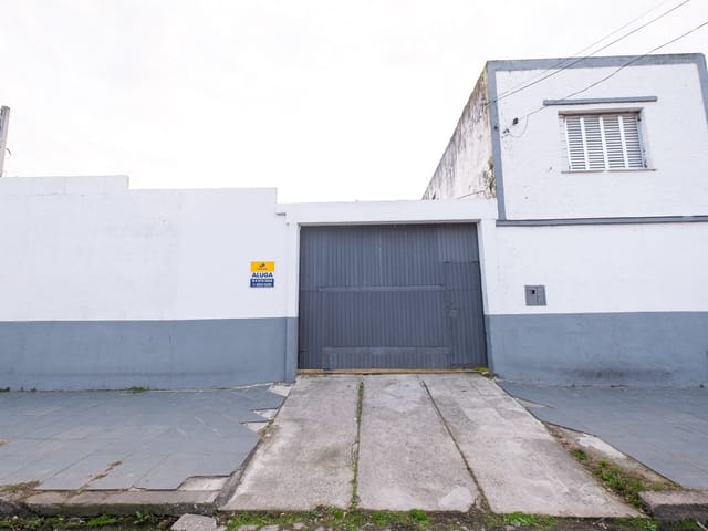 Terreno com 450m², para alugar, no bairro Centro em Pelotas