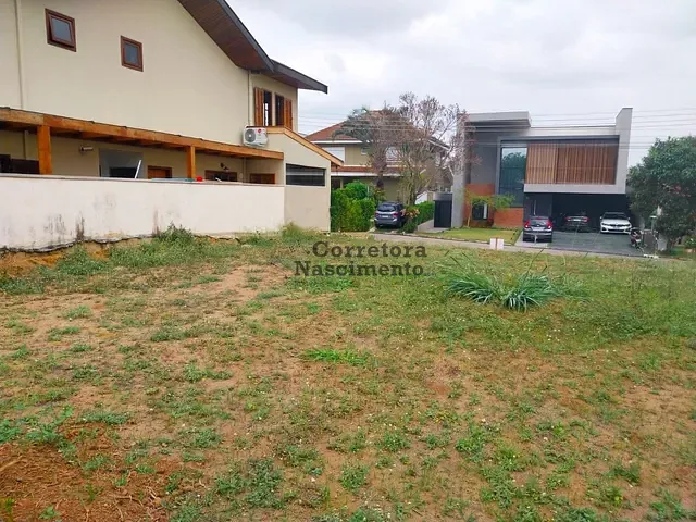 Terreno com 350m², à venda, no bairro Loteamento Villa Branca em Jacareí