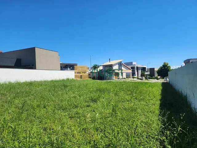 Terreno com 600m², à venda, no bairro Condomínio Residencial Colinas do Paratehy em São José dos Campos