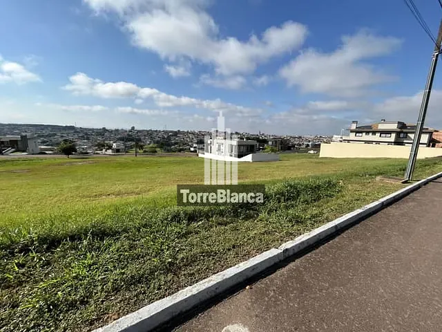 Terreno com 372m², à venda, no bairro Jardim Carvalho em Ponta Grossa