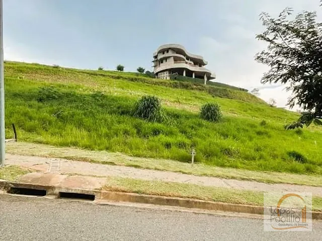 Terreno com 723m², à venda, no bairro Itapetinga em Atibaia