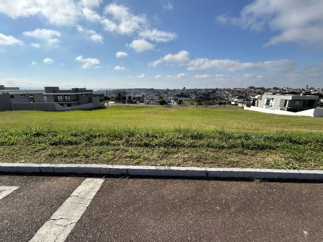 Condomínio Fontana di Trevi: lotes exclusivos no Jardim Carvalho, 372 m² - Quadra 8.