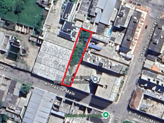 Terreno com 738m², à venda, no bairro Centro em Pelotas