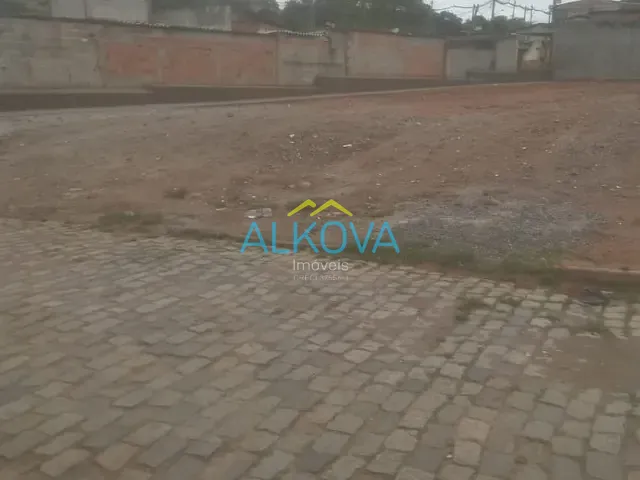 Terreno com 726m², à venda, no bairro Centro em São José dos Campos