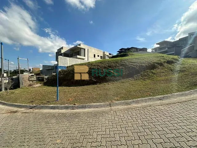 Terreno com 817m², à venda, no bairro Condomínio Reserva do Paratehy em São José dos Campos