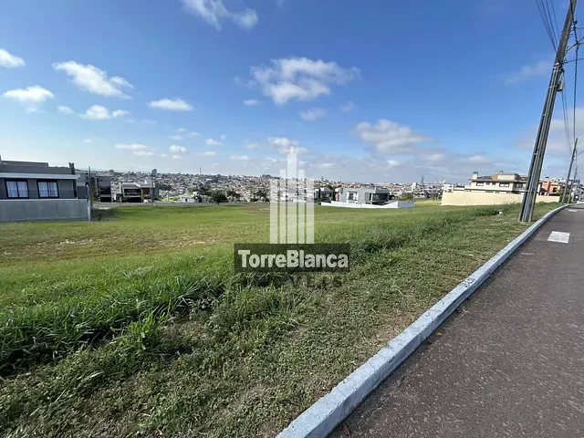 Terreno com 372m², à venda, no bairro Jardim Carvalho em Ponta Grossa