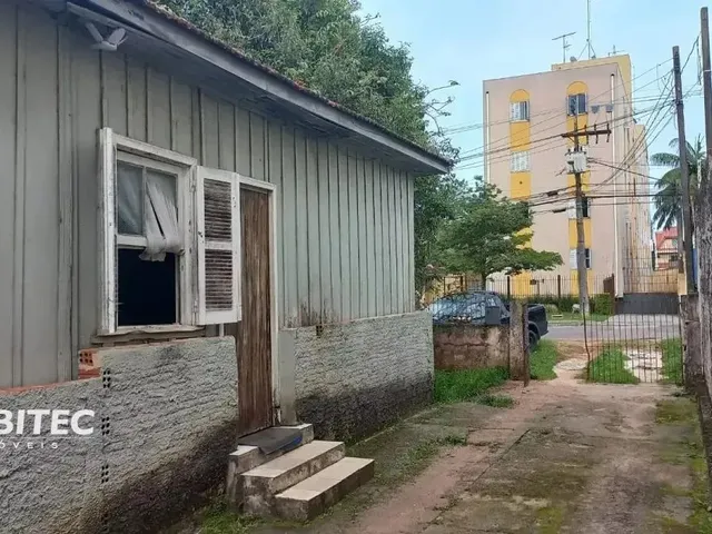 Terreno com 444m², à venda, no bairro Portão em Curitiba