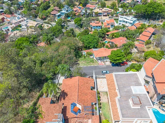 Terreno com 618m² 1 quarto e 1 banheiro, à venda, no bairro Colinas do Ermitage (Sousas) em Campinas