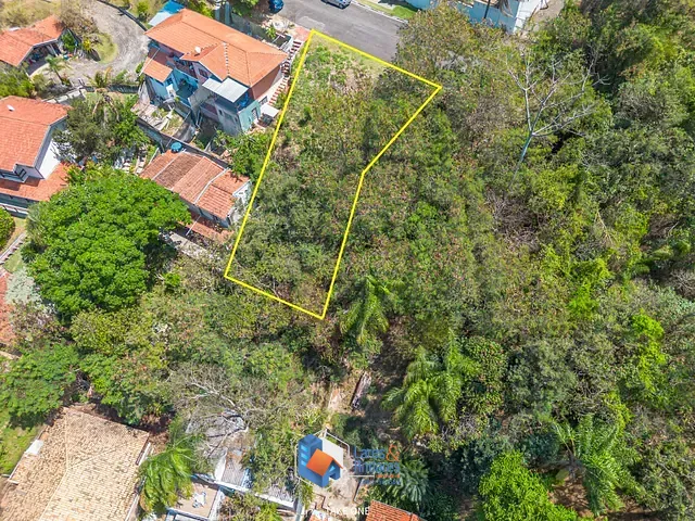Terreno com 618m² 1 quarto e 1 banheiro, à venda, no bairro Colinas do Ermitage (Sousas) em Campinas