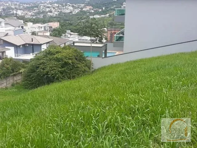 Terreno com 629m², à venda, no bairro Condomínio Residencial Água Verde em Atibaia
