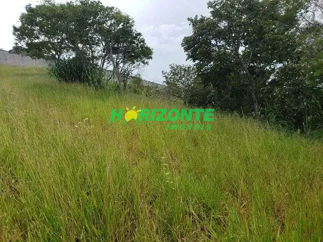 Terreno com 2200m², à venda, no bairro Canaã em Jambeiro