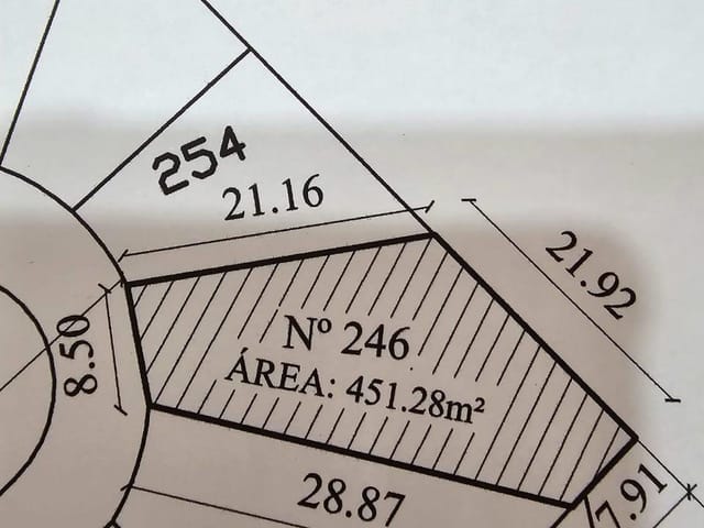 Terreno com 451m², à venda, no bairro São Gonçalo em Pelotas