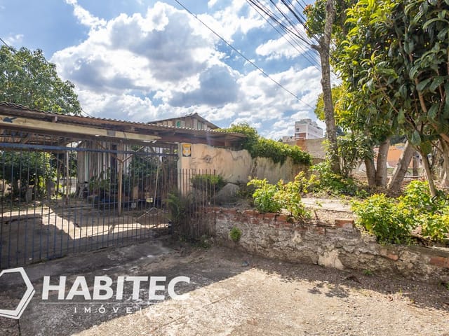 Terreno com 432m², à venda, no bairro Tingui em Curitiba