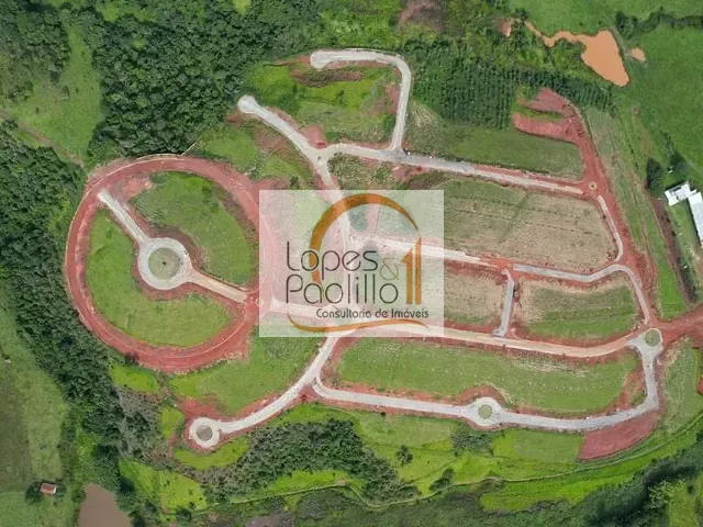 Terreno com 300m², à venda, no bairro Cachoeirinha em Bom Jesus dos Perdões