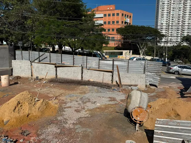 Terreno com 800m², à venda, no bairro Vila Campesina em Osasco