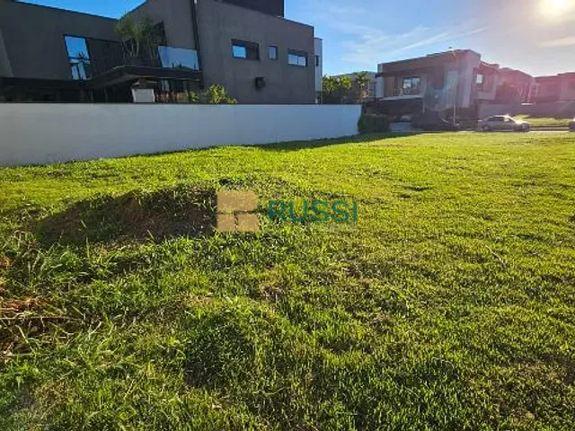 Terreno com 450m², à venda, no bairro Jardim do Golfe em São José dos Campos