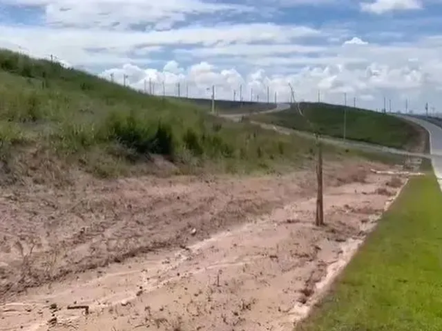 Terreno com 330m², à venda, no bairro Terras Alpha São José dos Campos em São José Dos Campos