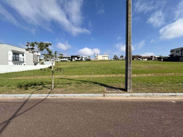 Condomínio Fontana di Trevi: lotes exclusivos no Jardim Carvalho, 372 m² - Quadra 8.