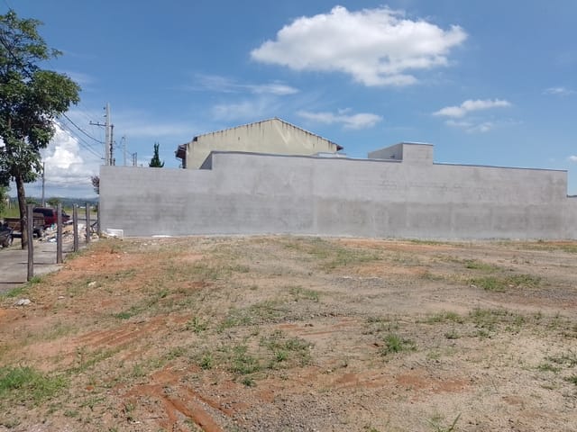 Terreno com 287m², à venda, no bairro Jardim Oásis em Taubaté