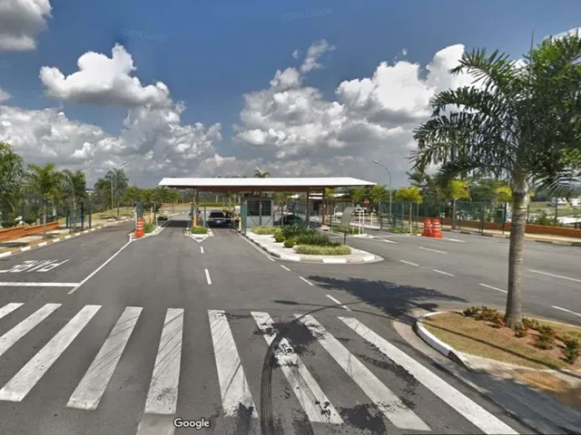 Terreno com 778m², à venda, no bairro Granja Viana em Carapicuíba