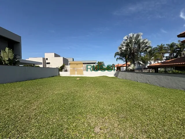 Terreno com 760m², à venda, no bairro Condomínio Reserva do Paratehy em São José dos Campos