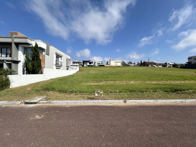 Condomínio Fontana di Trevi: lotes exclusivos no Jardim Carvalho, 356 m² - Quadra 8.